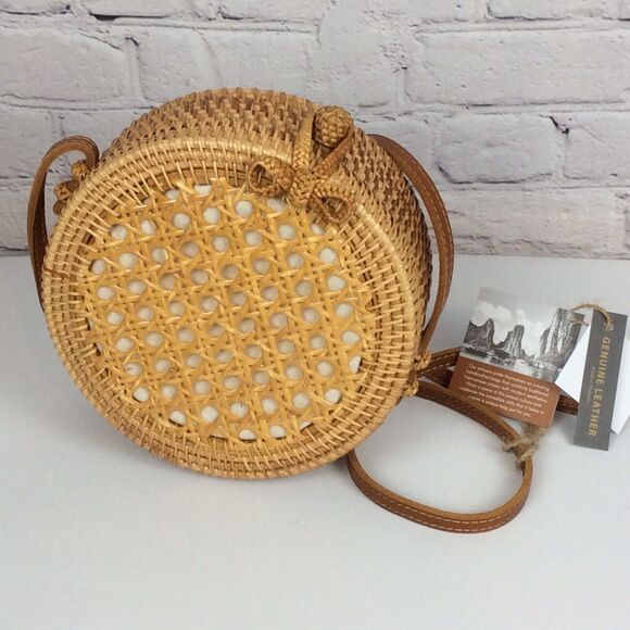 Handmade Rattan Round Crossbody Bag Canning Front Leather Strap Hasp Bow Closure - Picture 9 of 12
